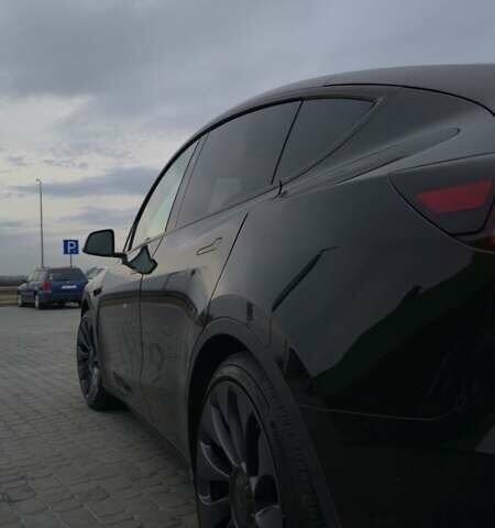 Чорний Тесла Model Y, об'ємом двигуна 0 л та пробігом 8 тис. км за 33000 $, фото 7 на Automoto.ua