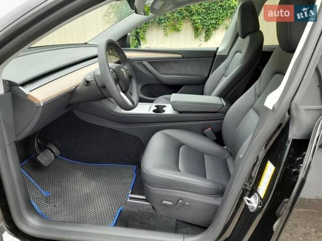 Черный Тесла Model Y, объемом двигателя 0 л и пробегом 21 тыс. км за 29000 $, фото 12 на Automoto.ua