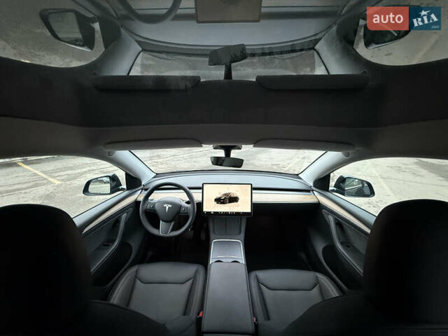 Черный Тесла Model Y, объемом двигателя 0 л и пробегом 19 тыс. км за 36500 $, фото 57 на Automoto.ua