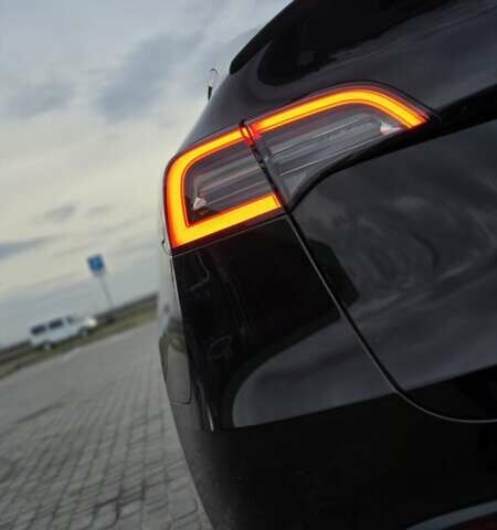 Чорний Тесла Model Y, об'ємом двигуна 0 л та пробігом 8 тис. км за 33000 $, фото 5 на Automoto.ua