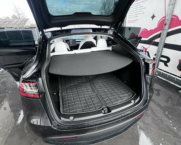 Черный Тесла Model Y, объемом двигателя 0 л и пробегом 24 тыс. км за 33000 $, фото 16 на Automoto.ua