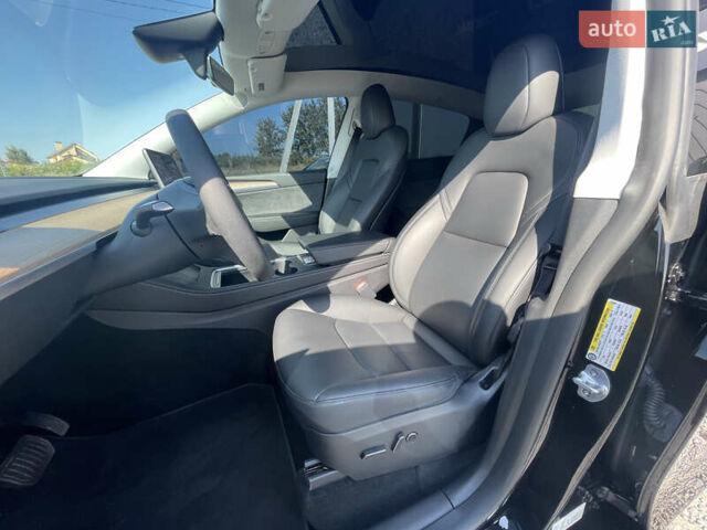 Чорний Тесла Model Y, об'ємом двигуна 0 л та пробігом 10 тис. км за 32200 $, фото 6 на Automoto.ua