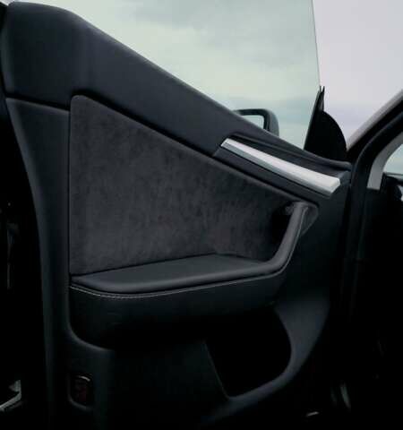 Чорний Тесла Model Y, об'ємом двигуна 0 л та пробігом 8 тис. км за 33000 $, фото 8 на Automoto.ua