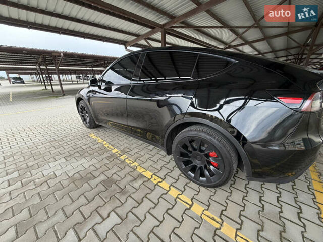 Черный Тесла Model Y, объемом двигателя 0 л и пробегом 7 тыс. км за 32500 $, фото 2 на Automoto.ua