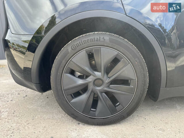 Черный Тесла Model Y, объемом двигателя 0 л и пробегом 2 тыс. км за 38300 $, фото 50 на Automoto.ua