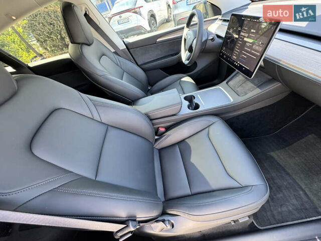 Чорний Тесла Model Y, об'ємом двигуна 0 л та пробігом 8 тис. км за 37000 $, фото 14 на Automoto.ua