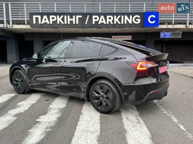 Черный Тесла Model Y, объемом двигателя 0 л и пробегом 12 тыс. км за 36500 $, фото 4 на Automoto.ua