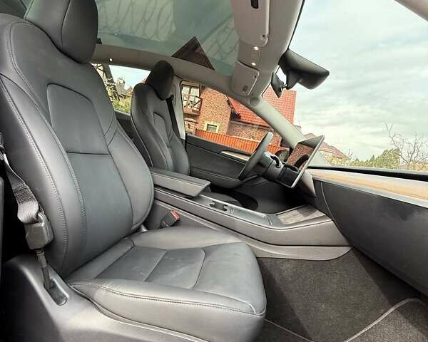 Чорний Тесла Model Y, об'ємом двигуна 0 л та пробігом 5 тис. км за 28500 $, фото 11 на Automoto.ua