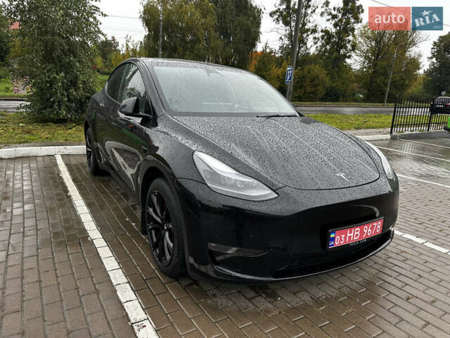 Тесла Model Y 2024 в Ровно на Automoto.ua Черный Тесла Model Y, объемом двигателя 0 л и пробегом 19 тыс. км за 36800 $, фото 3 на Automoto.ua