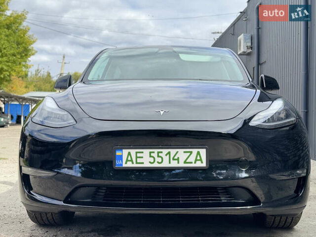 Черный Тесла Model Y, объемом двигателя 0 л и пробегом 2 тыс. км за 38300 $, фото 15 на Automoto.ua