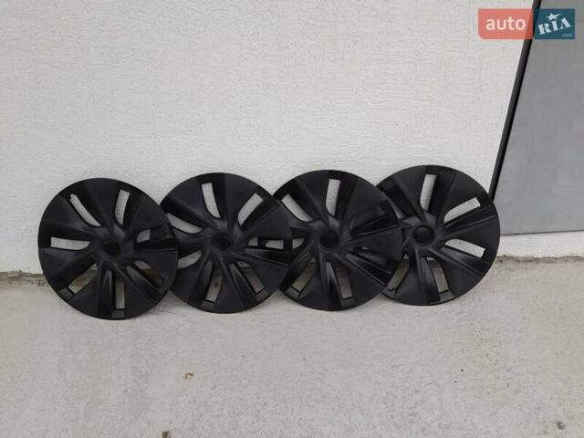 Черный Тесла Model Y, объемом двигателя 0 л и пробегом 21 тыс. км за 29000 $, фото 24 на Automoto.ua