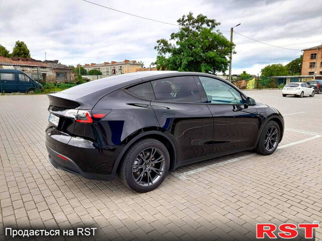 Чорний Тесла Model Y, об'ємом двигуна 0 л та пробігом 9 тис. км за 33000 $, фото 4 на Automoto.ua