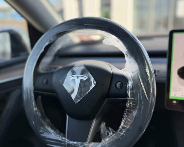 Черный Тесла Model Y, объемом двигателя 0 л и пробегом 1 тыс. км за 37500 $, фото 28 на Automoto.ua