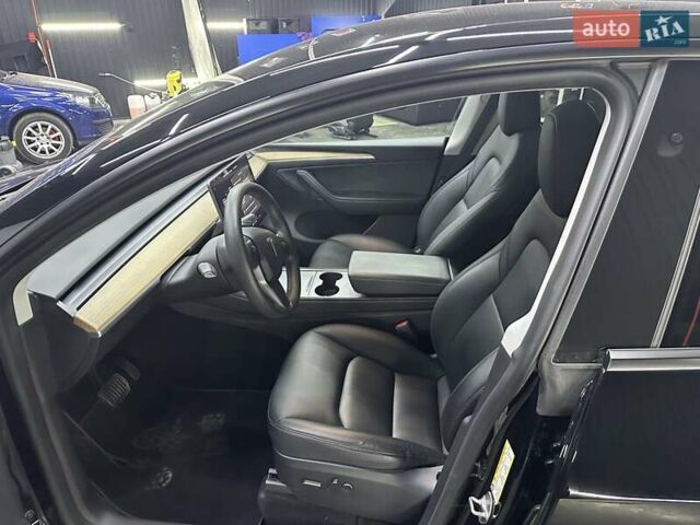 Черный Тесла Model Y, объемом двигателя 0 л и пробегом 80 тыс. км за 28000 $, фото 13 на Automoto.ua