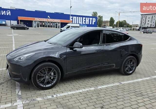 Черный Тесла Model Y, объемом двигателя 0 л и пробегом 16 тыс. км за 27200 $, фото 5 на Automoto.ua