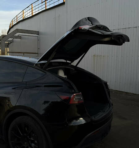 Чорний Тесла Model Y, об'ємом двигуна 0 л та пробігом 26 тис. км за 35000 $, фото 8 на Automoto.ua
