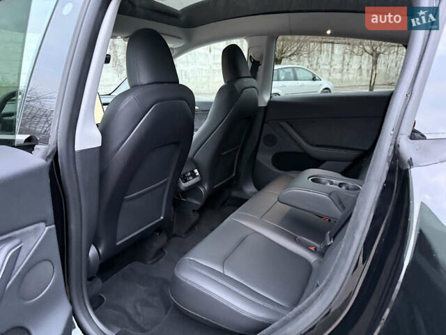 Черный Тесла Model Y, объемом двигателя 0 л и пробегом 19 тыс. км за 36500 $, фото 72 на Automoto.ua