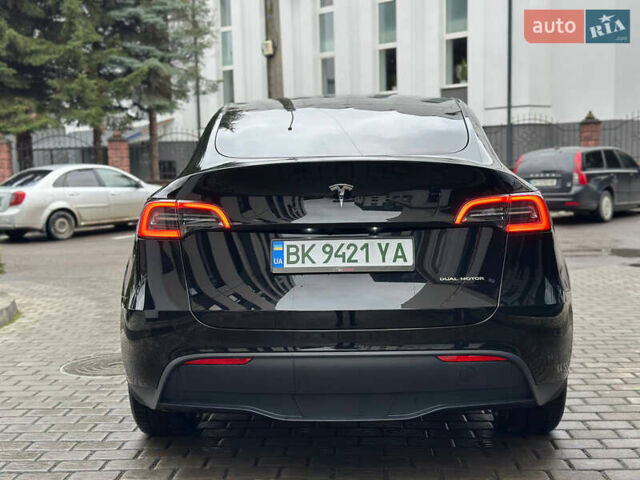 Черный Тесла Model Y, объемом двигателя 0 л и пробегом 4 тыс. км за 37777 $, фото 13 на Automoto.ua