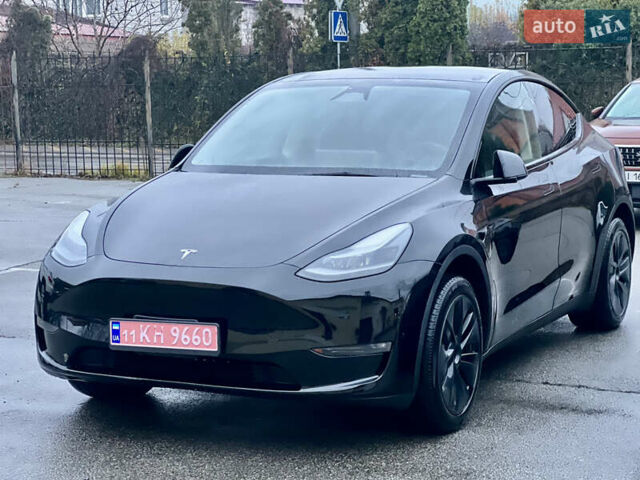 Черный Тесла Model Y, объемом двигателя 0 л и пробегом 5 тыс. км за 33800 $, фото 2 на Automoto.ua