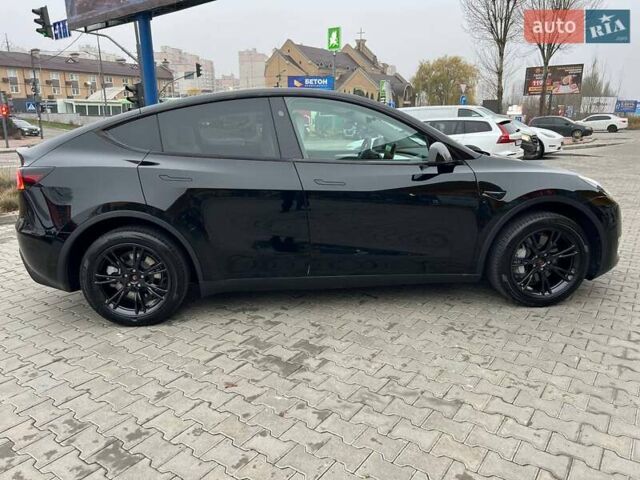 Черный Тесла Model Y, объемом двигателя 0 л и пробегом 19 тыс. км за 33000 $, фото 2 на Automoto.ua