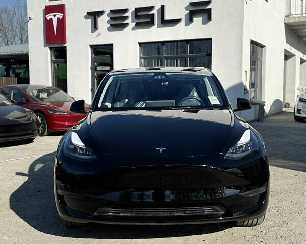 Черный Тесла Model Y, объемом двигателя 0 л и пробегом 1 тыс. км за 37500 $, фото 12 на Automoto.ua