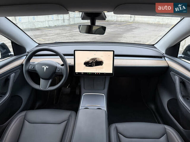 Черный Тесла Model Y, объемом двигателя 0 л и пробегом 19 тыс. км за 36500 $, фото 55 на Automoto.ua
