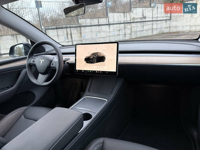 Черный Тесла Model Y, объемом двигателя 0 л и пробегом 19 тыс. км за 36500 $, фото 53 на Automoto.ua