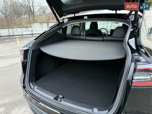Черный Тесла Model Y, объемом двигателя 0 л и пробегом 19 тыс. км за 36500 $, фото 66 на Automoto.ua