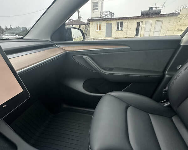 Чорний Тесла Model Y, об'ємом двигуна 0 л та пробігом 20 тис. км за 31900 $, фото 45 на Automoto.ua