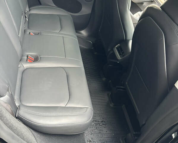 Тесла Model Y 2024 в Тернополе на Automoto.ua Черный Тесла Model Y, объемом двигателя 0 л и пробегом 13 тыс. км за 33500 $, фото 26 на Automoto.ua