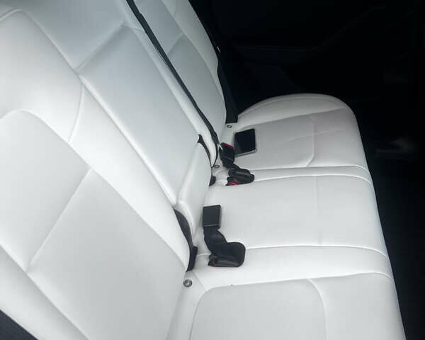 Черный Тесла Model Y, объемом двигателя 0 л и пробегом 24 тыс. км за 33000 $, фото 21 на Automoto.ua