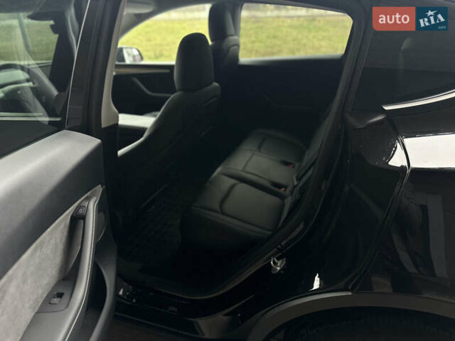 Чорний Тесла Model Y, об'ємом двигуна 0 л та пробігом 11 тис. км за 32800 $, фото 14 на Automoto.ua
