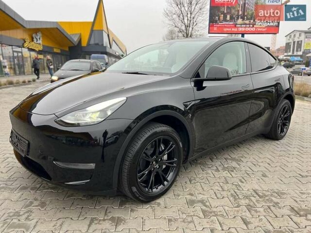 Черный Тесла Model Y, объемом двигателя 0 л и пробегом 19 тыс. км за 33000 $, фото 5 на Automoto.ua