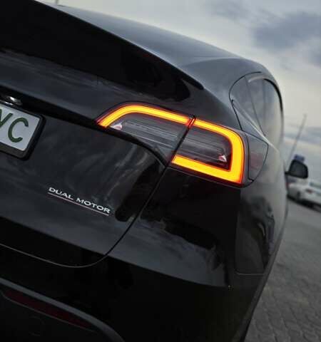 Чорний Тесла Model Y, об'ємом двигуна 0 л та пробігом 8 тис. км за 33000 $, фото 4 на Automoto.ua