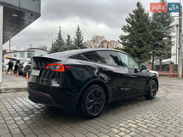 Черный Тесла Model Y, объемом двигателя 0 л и пробегом 4 тыс. км за 37777 $, фото 11 на Automoto.ua