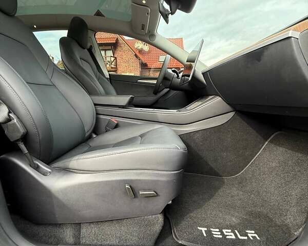 Чорний Тесла Model Y, об'ємом двигуна 0 л та пробігом 5 тис. км за 28500 $, фото 12 на Automoto.ua