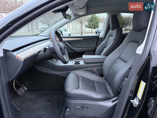 Черный Тесла Model Y, объемом двигателя 0 л и пробегом 19 тыс. км за 36500 $, фото 82 на Automoto.ua