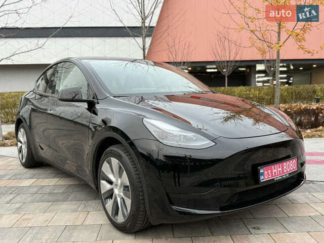 Черный Тесла Model Y, объемом двигателя 0 л и пробегом 48 тыс. км за 31500 $, фото 1 на Automoto.ua