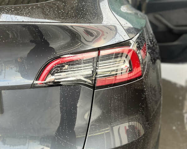 Черный Тесла Model Y, объемом двигателя 0 л и пробегом 24 тыс. км за 33000 $, фото 13 на Automoto.ua