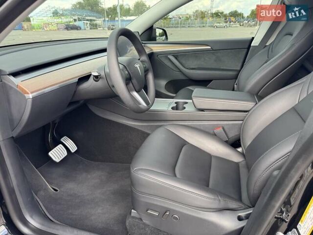 Черный Тесла Model Y, объемом двигателя 0 л и пробегом 10 тыс. км за 34700 $, фото 22 на Automoto.ua
