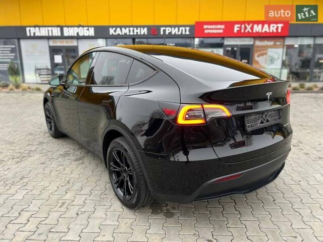 Черный Тесла Model Y, объемом двигателя 0 л и пробегом 19 тыс. км за 33000 $, фото 21 на Automoto.ua