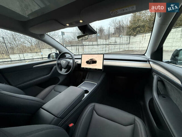 Черный Тесла Model Y, объемом двигателя 0 л и пробегом 19 тыс. км за 36500 $, фото 54 на Automoto.ua