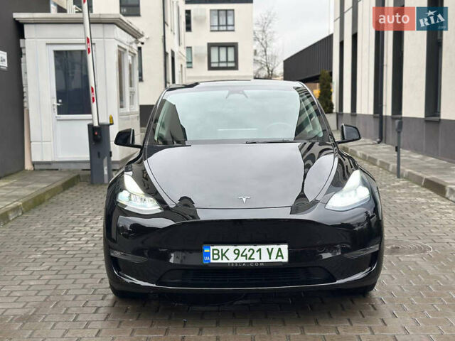 Черный Тесла Model Y, объемом двигателя 0 л и пробегом 4 тыс. км за 37777 $, фото 6 на Automoto.ua
