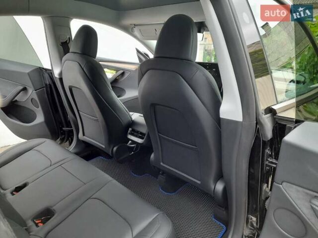 Черный Тесла Model Y, объемом двигателя 0 л и пробегом 21 тыс. км за 29000 $, фото 15 на Automoto.ua