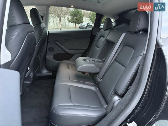 Черный Тесла Model Y, объемом двигателя 0 л и пробегом 19 тыс. км за 36500 $, фото 75 на Automoto.ua