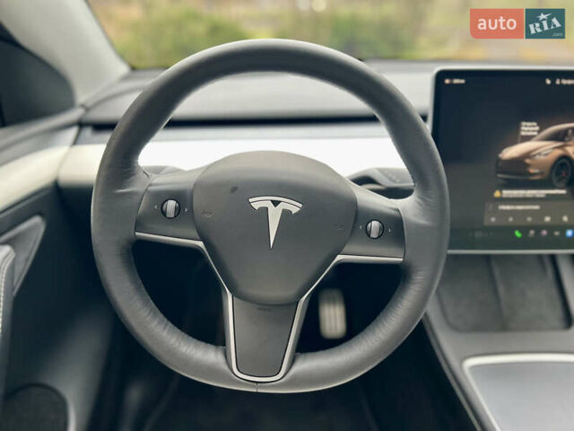 Черный Тесла Model Y, объемом двигателя 0 л и пробегом 71 тыс. км за 24400 $, фото 21 на Automoto.ua