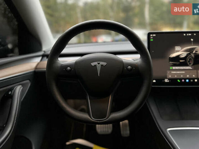 Черный Тесла Model Y, объемом двигателя 0 л и пробегом 10 тыс. км за 34900 $, фото 12 на Automoto.ua