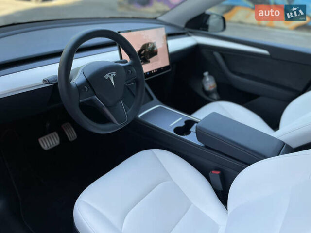 Черный Тесла Model Y, объемом двигателя 0 л и пробегом 36 тыс. км за 32000 $, фото 19 на Automoto.ua