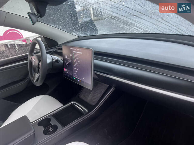 Черный Тесла Model Y, объемом двигателя 0 л и пробегом 24 тыс. км за 33000 $, фото 22 на Automoto.ua