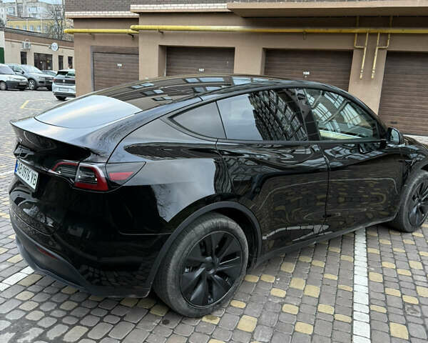 Черный Тесла Model Y, объемом двигателя 0 л и пробегом 9 тыс. км за 31000 $, фото 7 на Automoto.ua